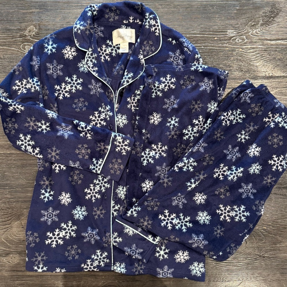 Marilyn Monroe Womens L Fleece Pajama Set Snowflake Button Up Holiday PJs